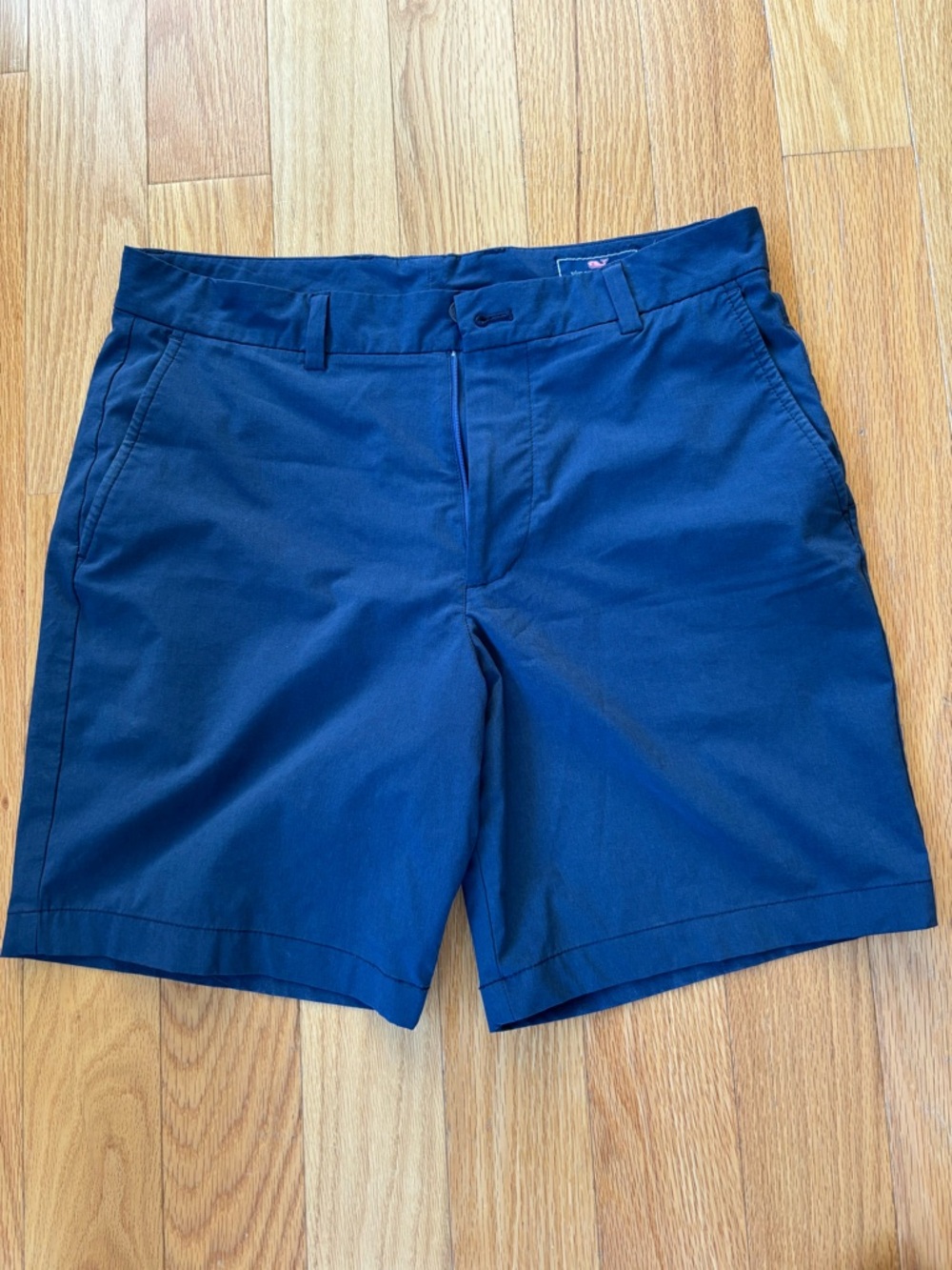 Vineyard Vines Men's Breaker Shorts 31" waist